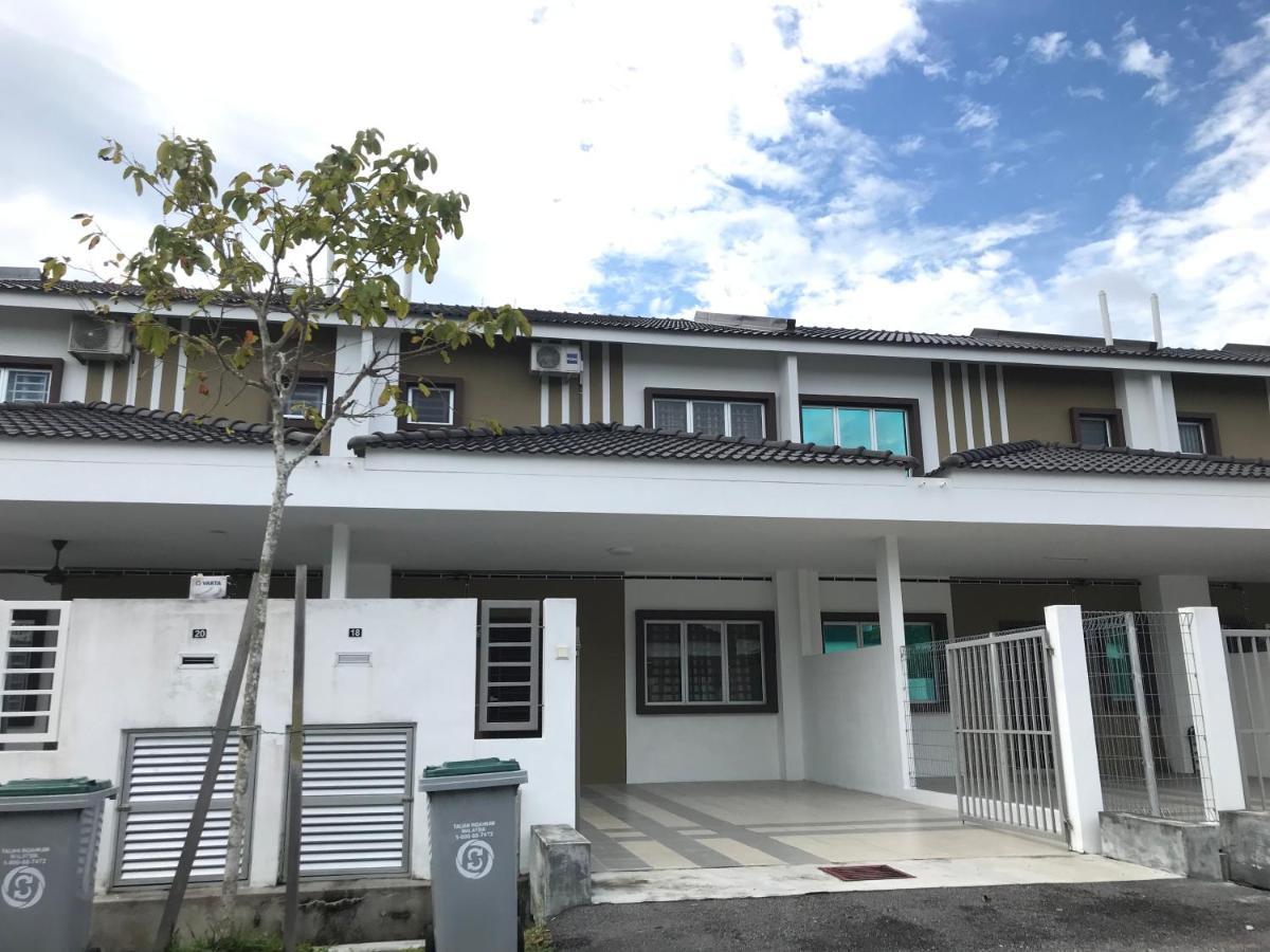 Alyn Home Batu Pahat IV Wifi Cuckoo 외부 사진